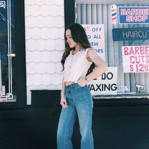 GAP High Waisted Wide Leg Cropped Jeans